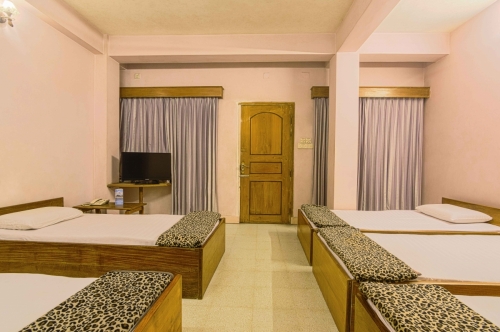 Dormitory_Hotel-Sea-Crown_Cox's-Bazar-(1)